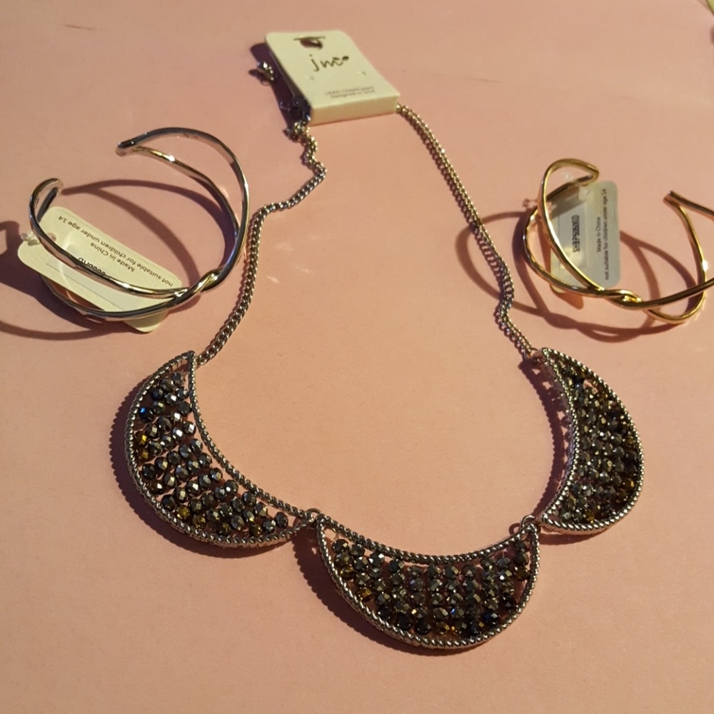 MJ 3ps set  NEW CRYSTAL NECKLACE SET